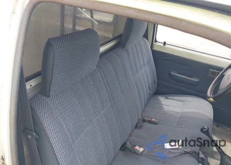 1994 Toyota Pickup 1/2 Ton Short Whlbase Stb z USA, uszkodzony, nr VIN 4TARN81A1RZ161119